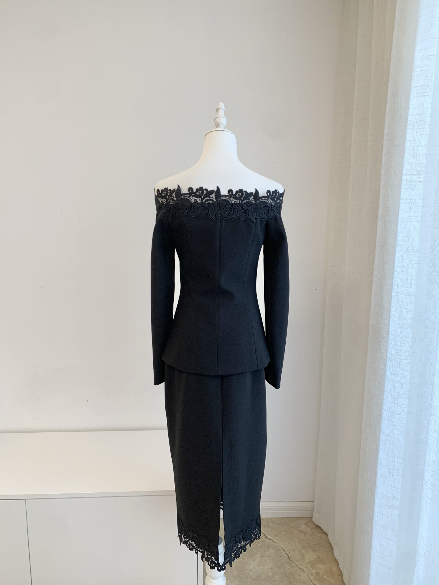 Women Floral Embroidery Black  - đánh giá và giá Midi Skirt Floral