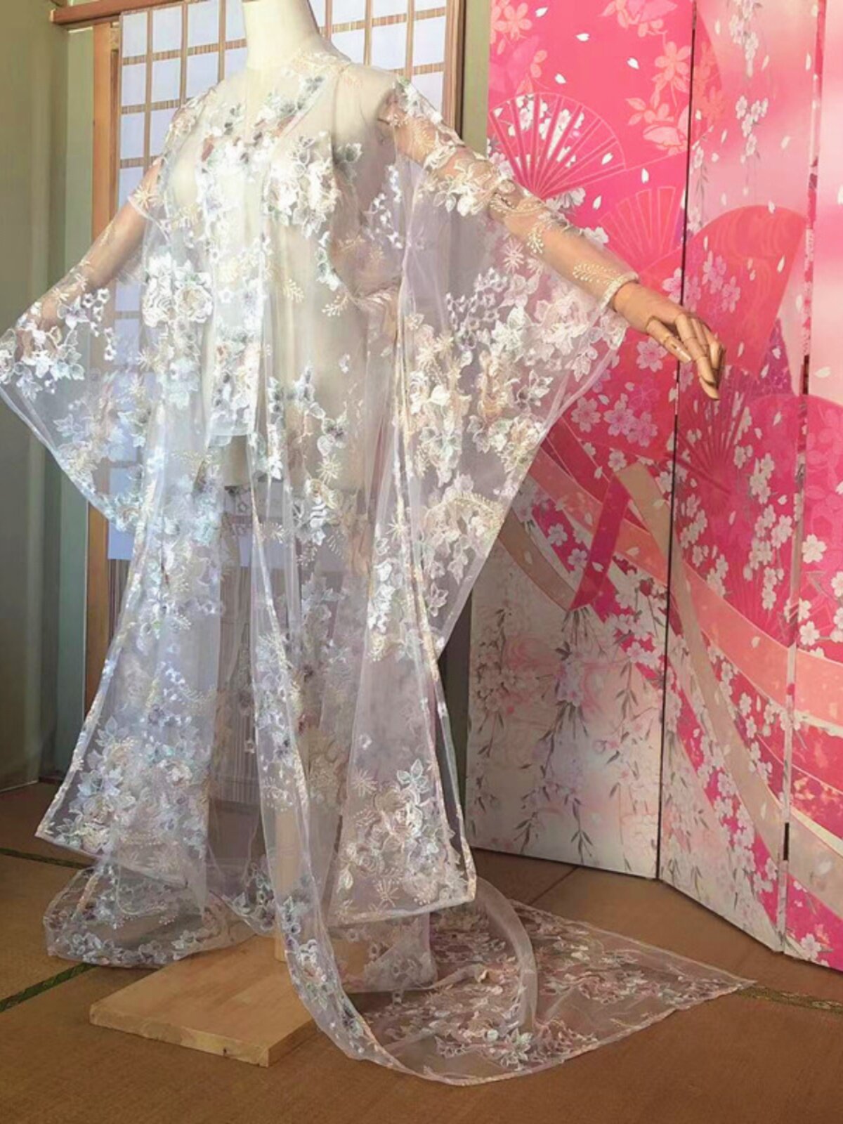 Japanese Style Sheer Floral Em - đánh giá và giá Kimono Sheer Floral
